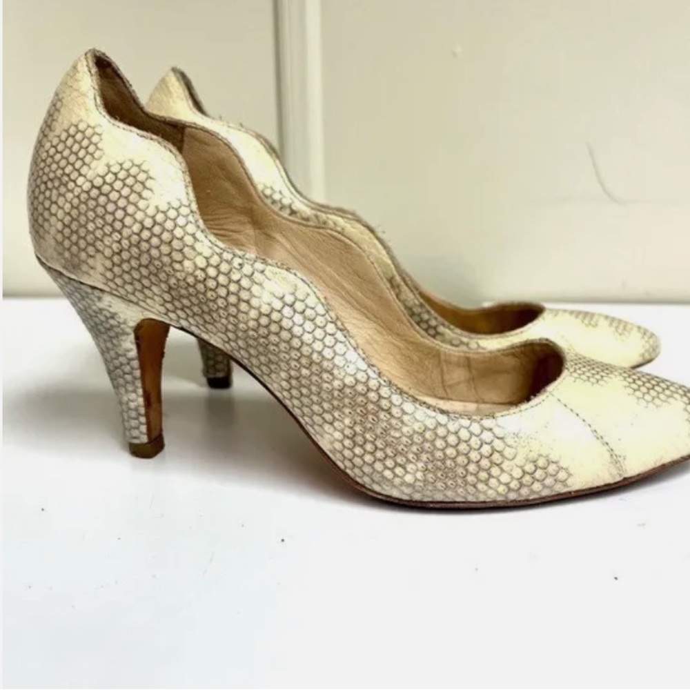 Loeffler Randall snake skin pump genuine leather size 8